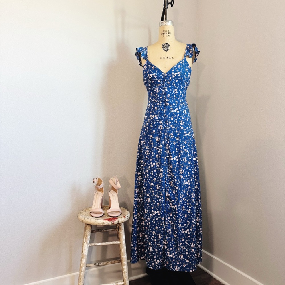 Hello Molly Blue Floral Maxi Dress - Picture 13 of 16